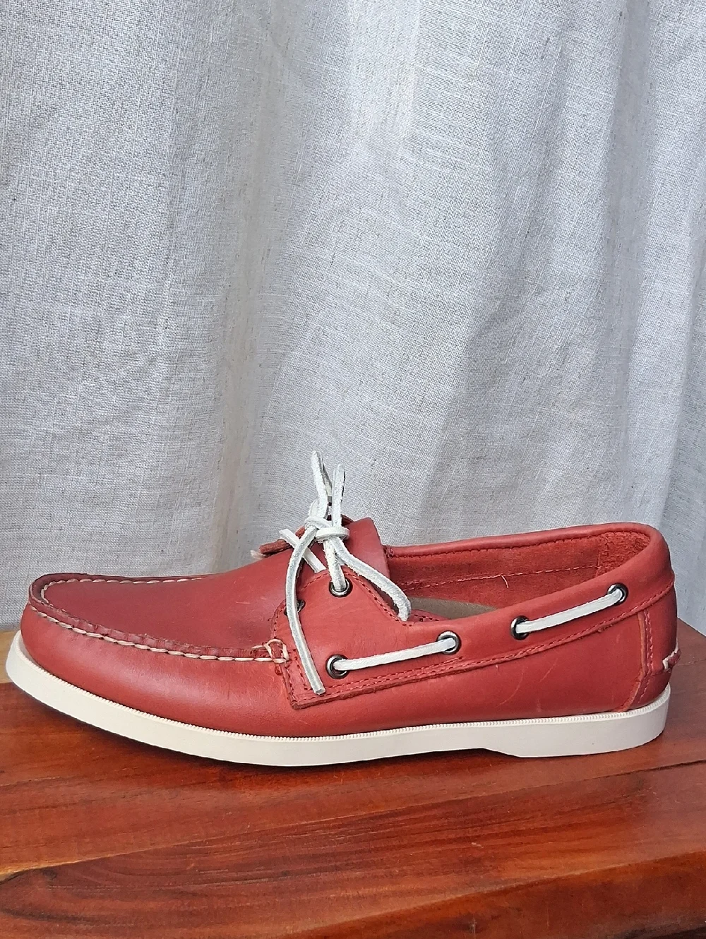 Quince Water Resistant Leather Boat Shoe Amaro Red 9.5